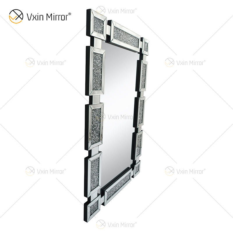 large circular mirror مرآة دائرية كبيرة