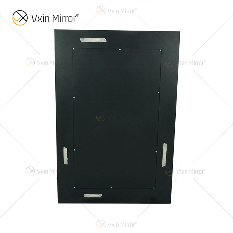 small wall mirror مرآة الجدار الصغيرة