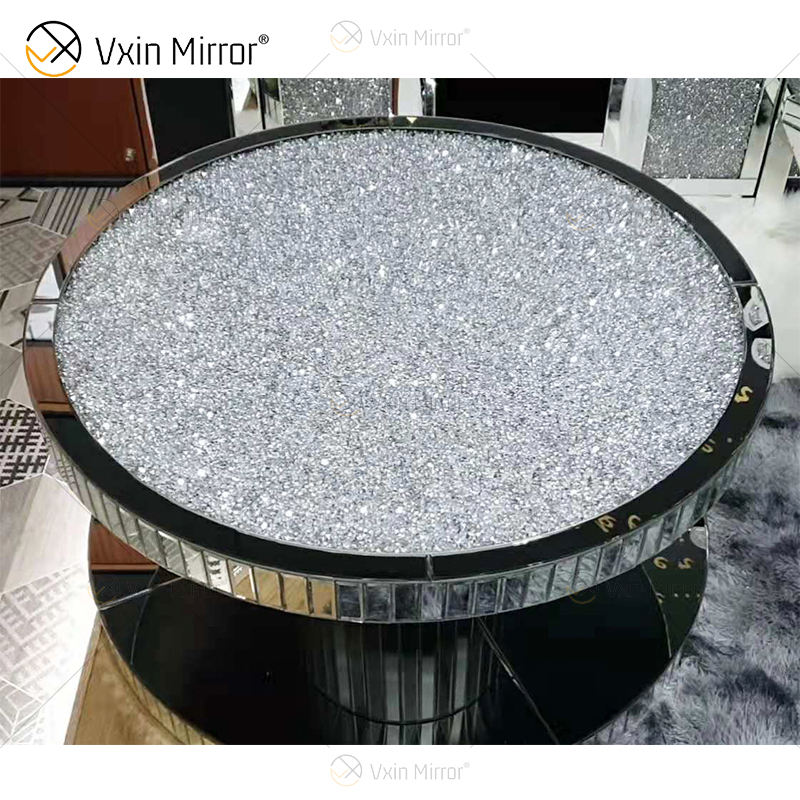 small black coffee table طاولة قهوة سوداء صغيرة