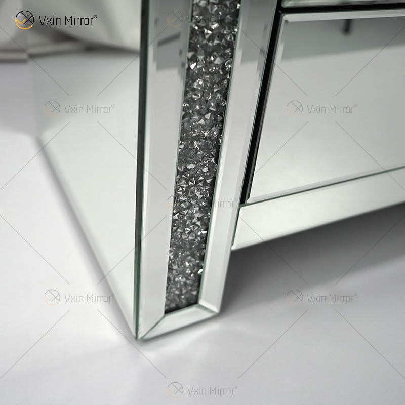 macys mirrored nightstand Macys reflejó la mesita de noche
