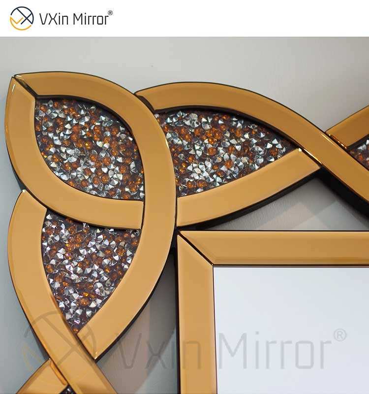 small mirrors for wall decor مرايا صغيرة لديكور الجدار