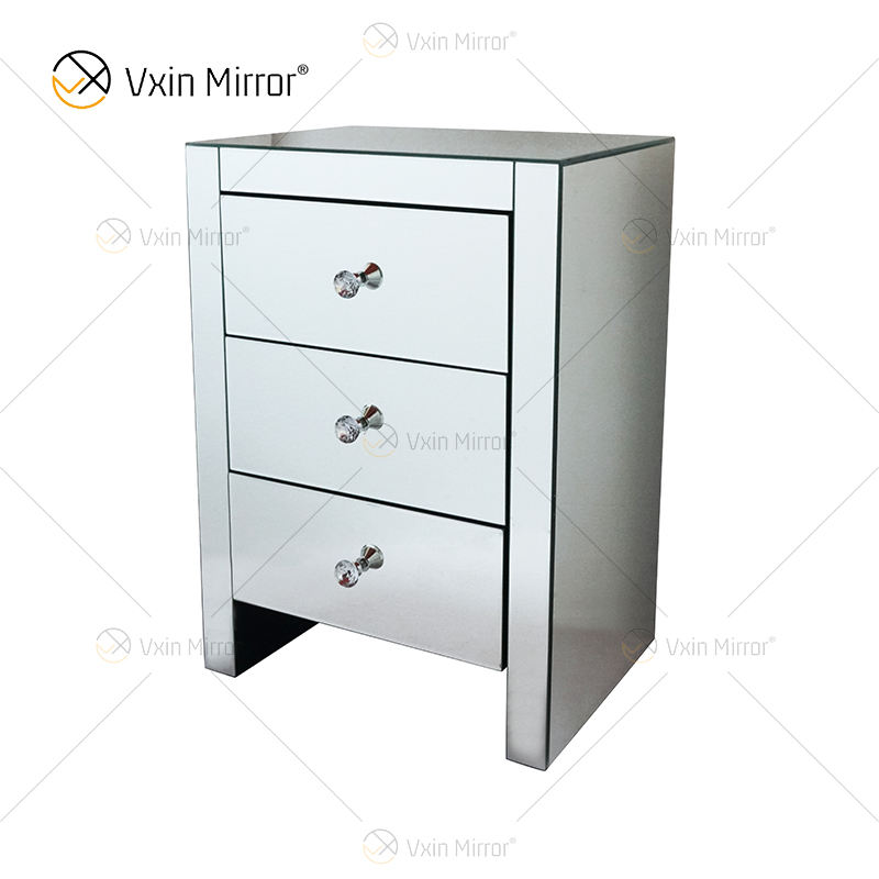 gold mirrored nightstand منضدة عكس الذهب