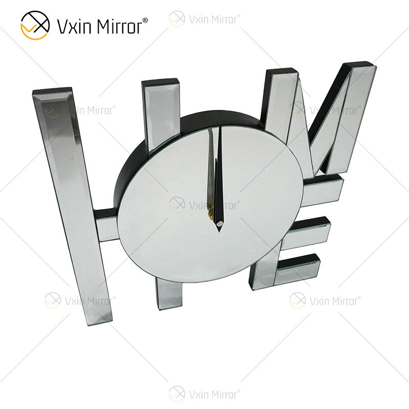 mirrored clock relógio espelhado