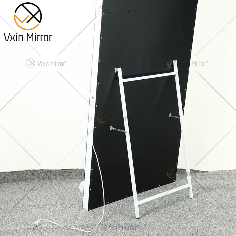 bathroom mirror with side lights espelho do banheiro com luzes laterais