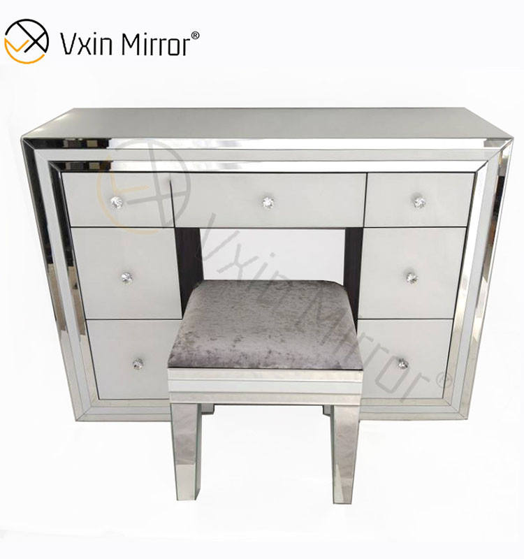 corner vanity with mirror الغرور الزاوية مع المرآة