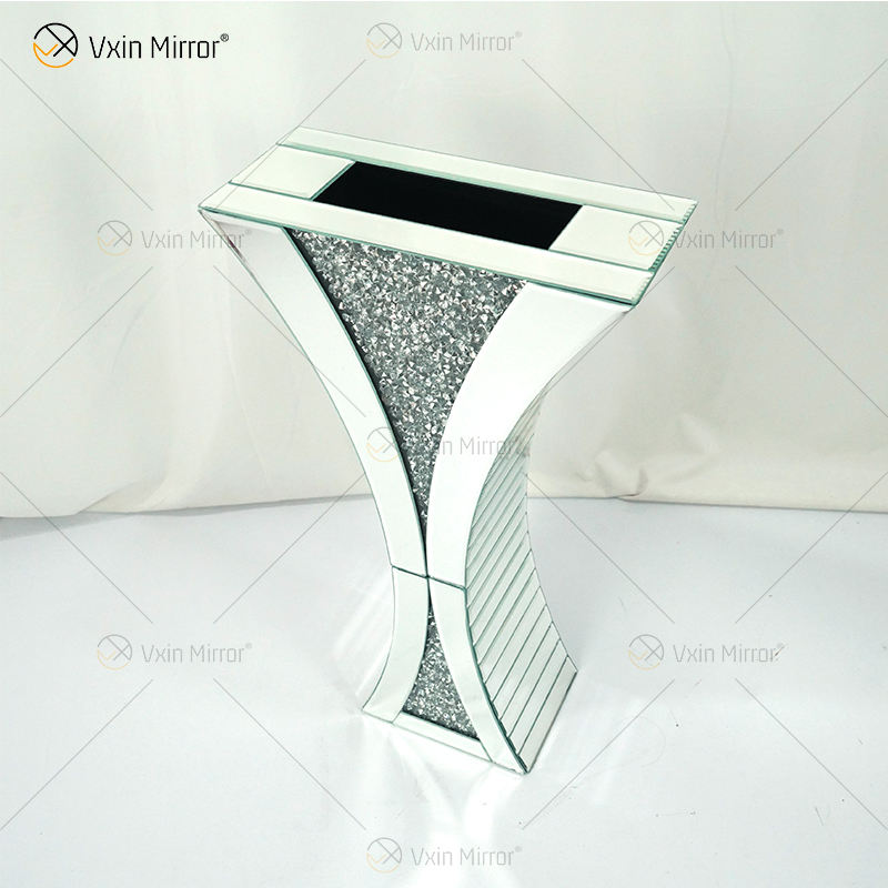 modern vases المزهريات الحديثة