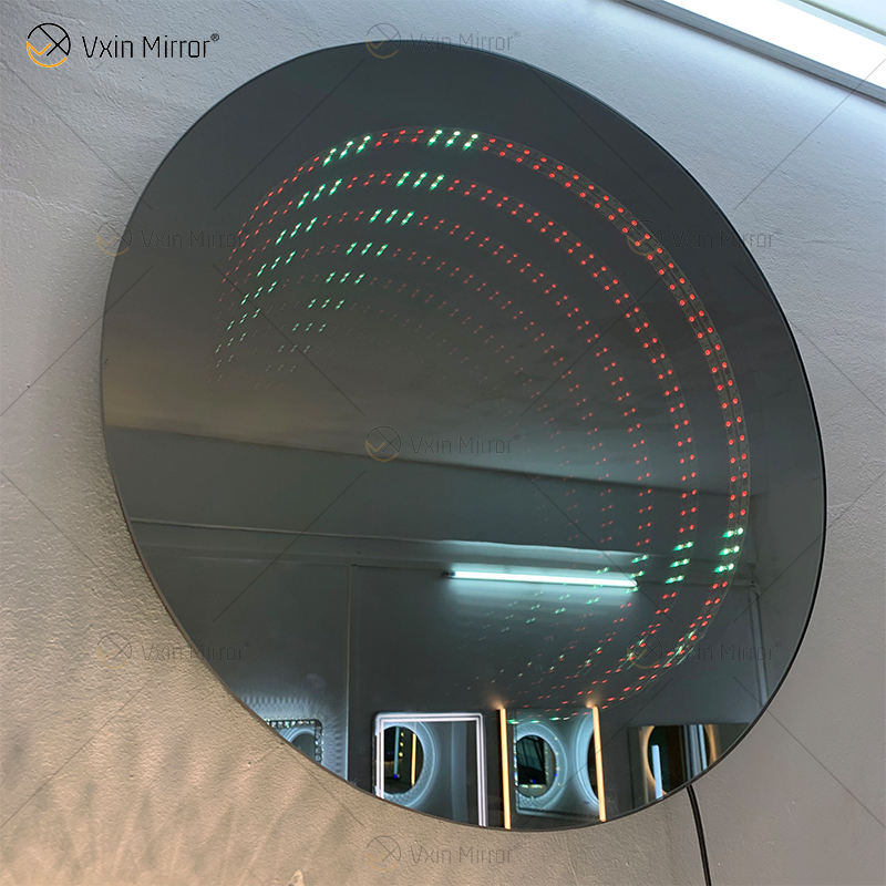 lighted long mirror Espelho longo e iluminado