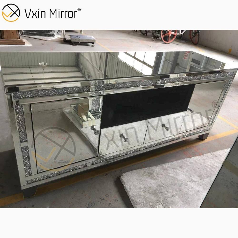 black glass vidro preto