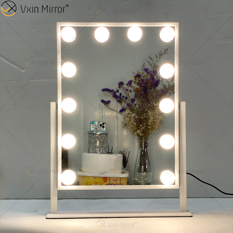 illuminated bathroom vanity mirror Espejo de tocador de baño iluminado