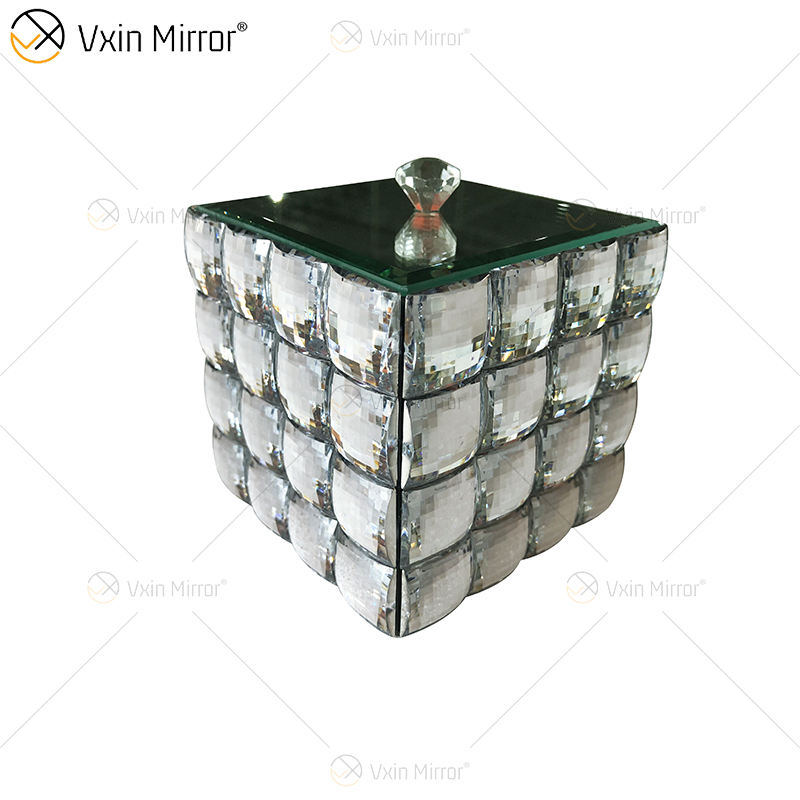 checked mirror مرآة فحص