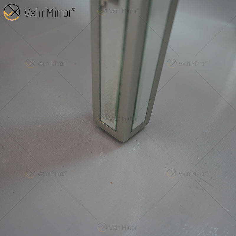 gold mirrored furniture Móveis espelhados em ouro