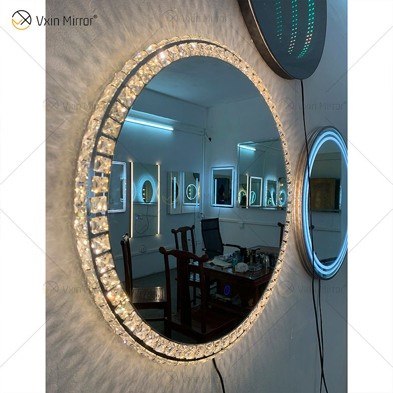 vanity wall mirror with lights Тщеслаковое зеркало с огнями