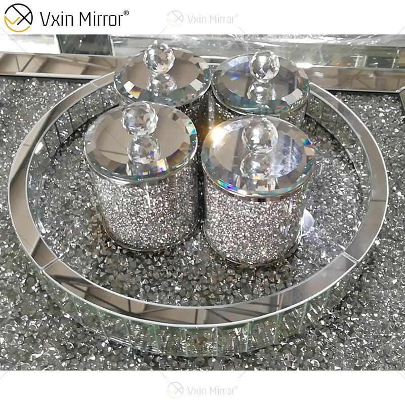 mirrors with white frames Espejos con marcos blancos