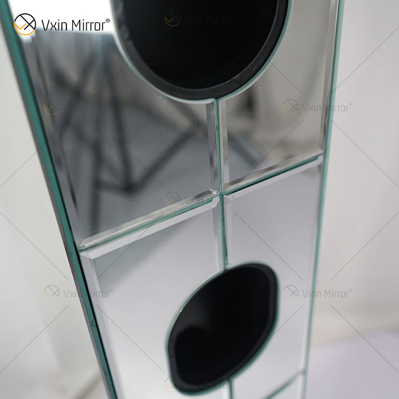 glass cut vase مزهرية قطع الزجاج