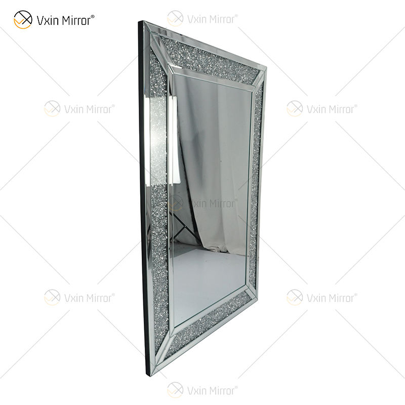 black wall mirror مرآة الجدار الأسود