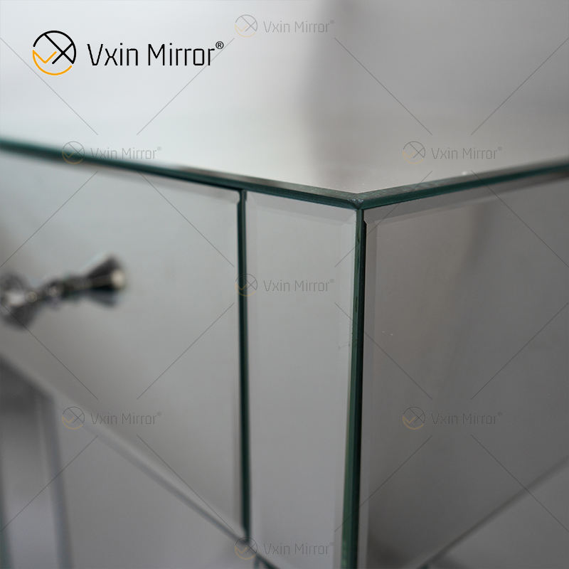 mirror nightstand target Зеркальная тумбочка