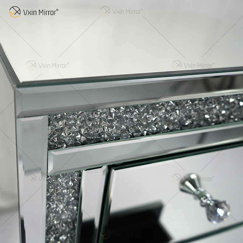 white and mirrored nightstand mesita de noche blanca y reflejada
