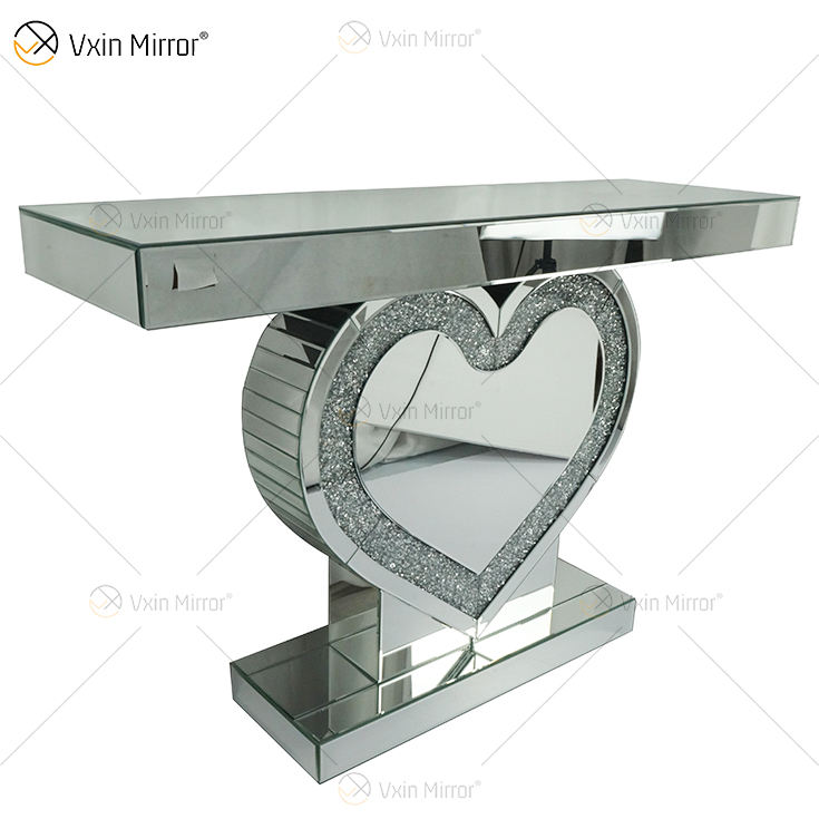 console table with mirror decor Консольный стол с зеркальным декором
