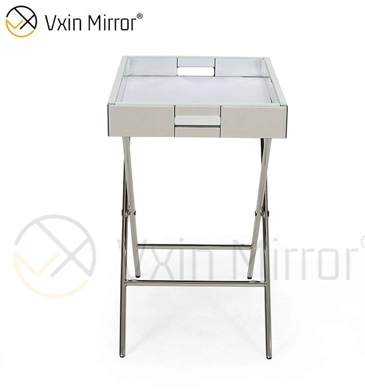 mirror behind bedside table зеркало за тумбочкой