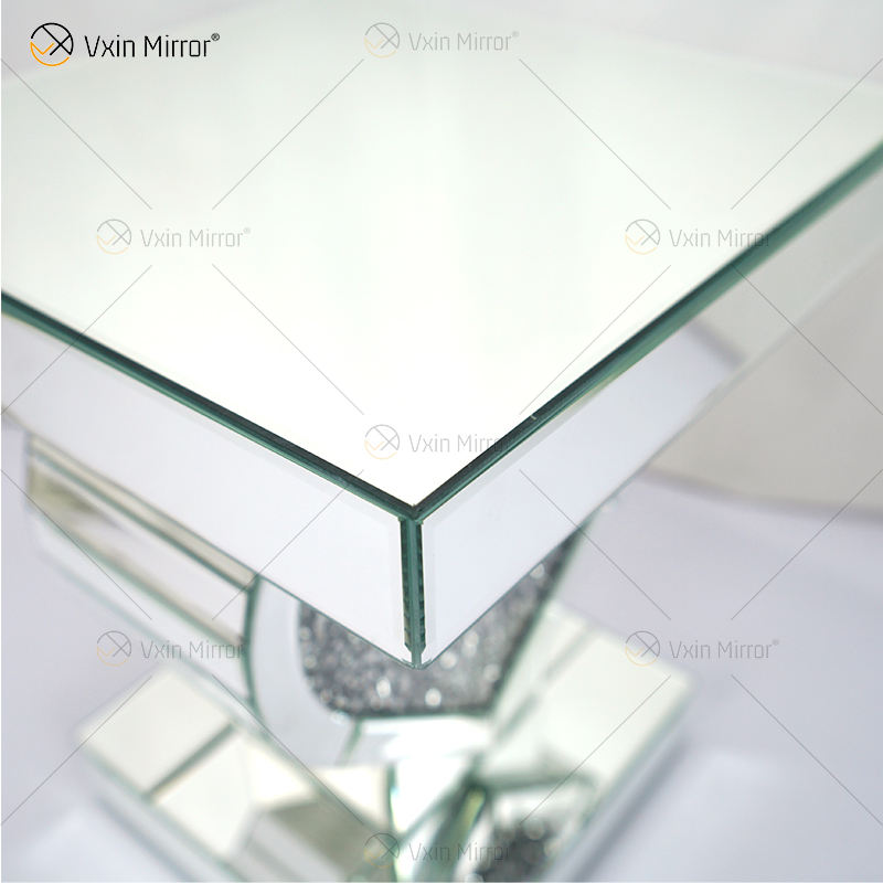 mirrored top side table Spiegelte Oberkandentisch