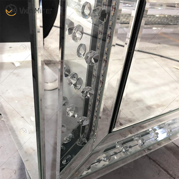 kitchen cabinets store متجر خزائن المطبخ