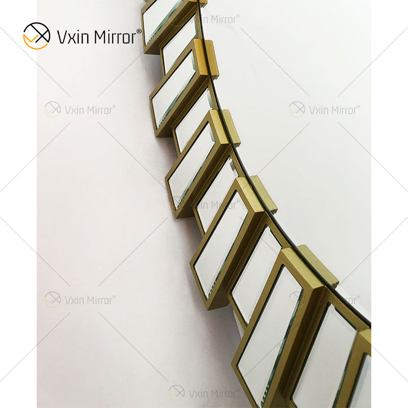 large mirrored wall decor Große verspiegelte Wanddekoration