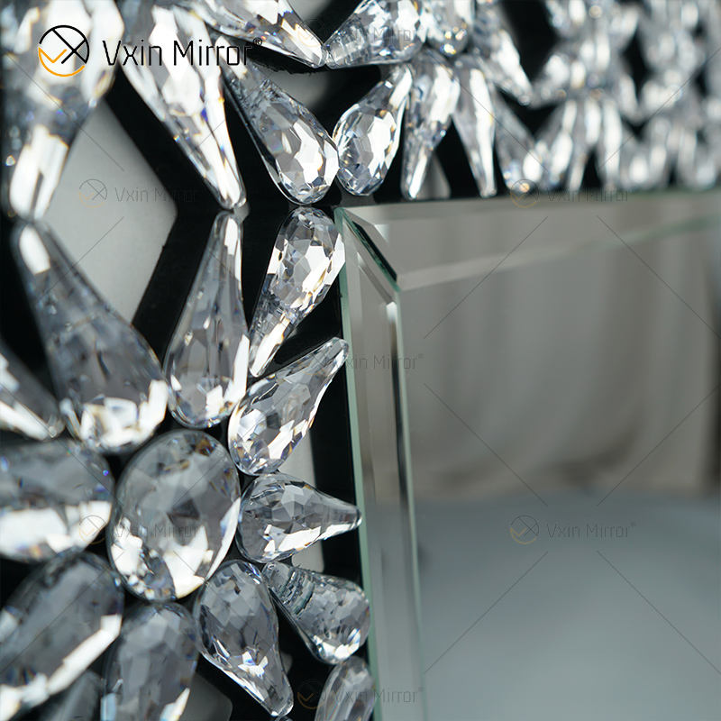 bedroom wall mirror مرآة جدار غرفة النوم