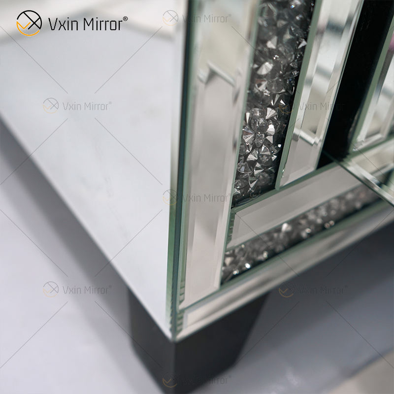 silver mirrored tv stand suporte de TV espelhado em prata