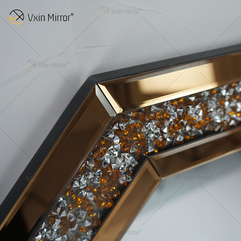 small decorative mirrors مرايا زخرفية صغيرة