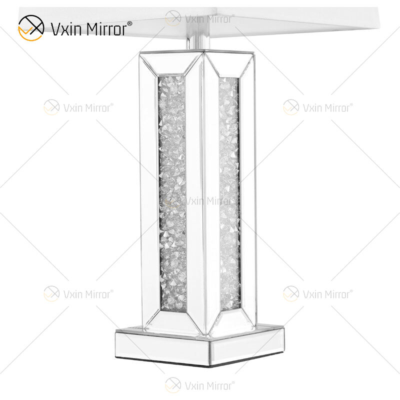 bright table lamp Lâmpada de mesa brilhante