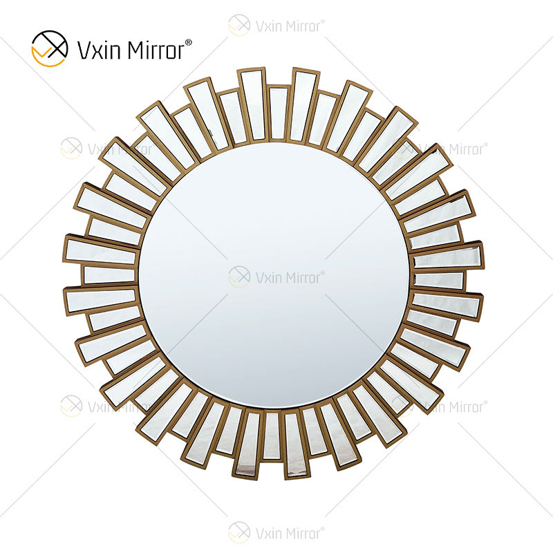 large gold framed mirror großer goldener Spiegel