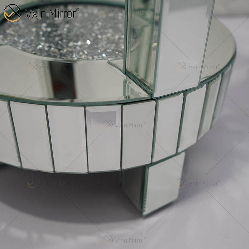 mirrored side tables for bedroom Mesas laterales reflejadas para el dormitorio