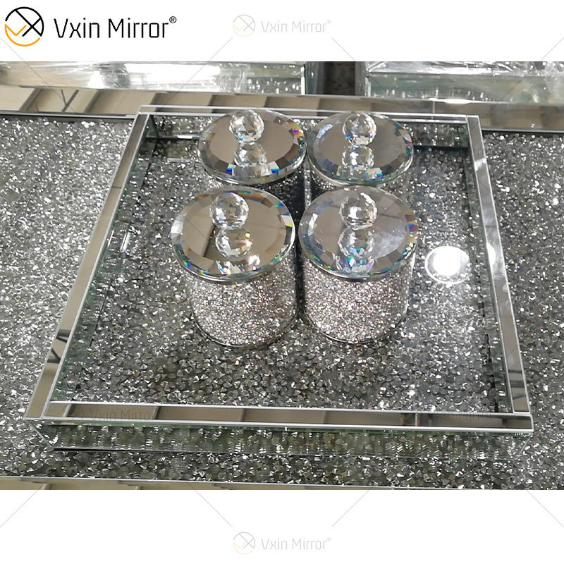 mirrors with black frames Espejos con marcos negros