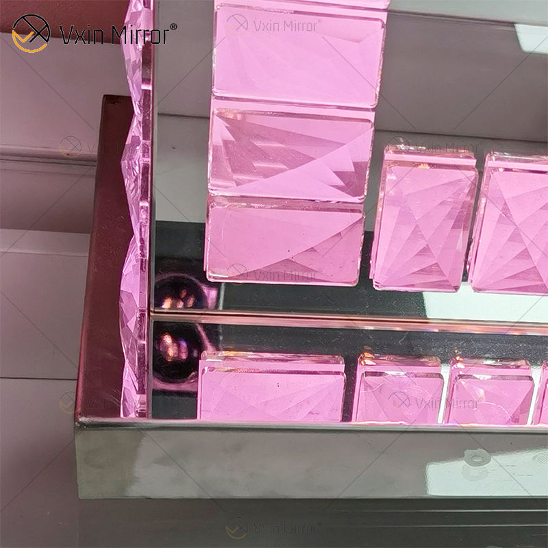 mirrors with lights built in المرايا مع الأضواء المدمجة