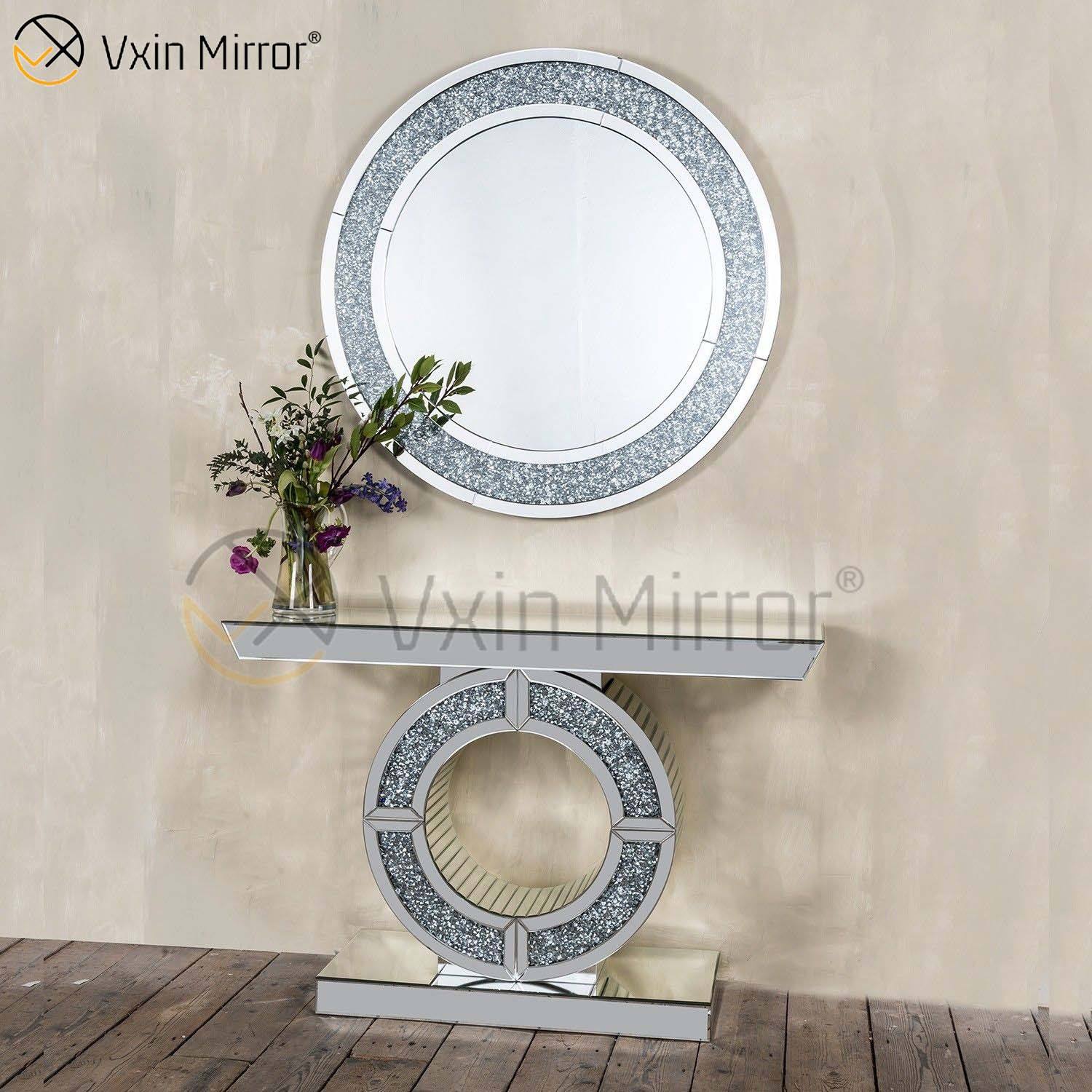 mirrored vanity table طاولة الغرور النسبية