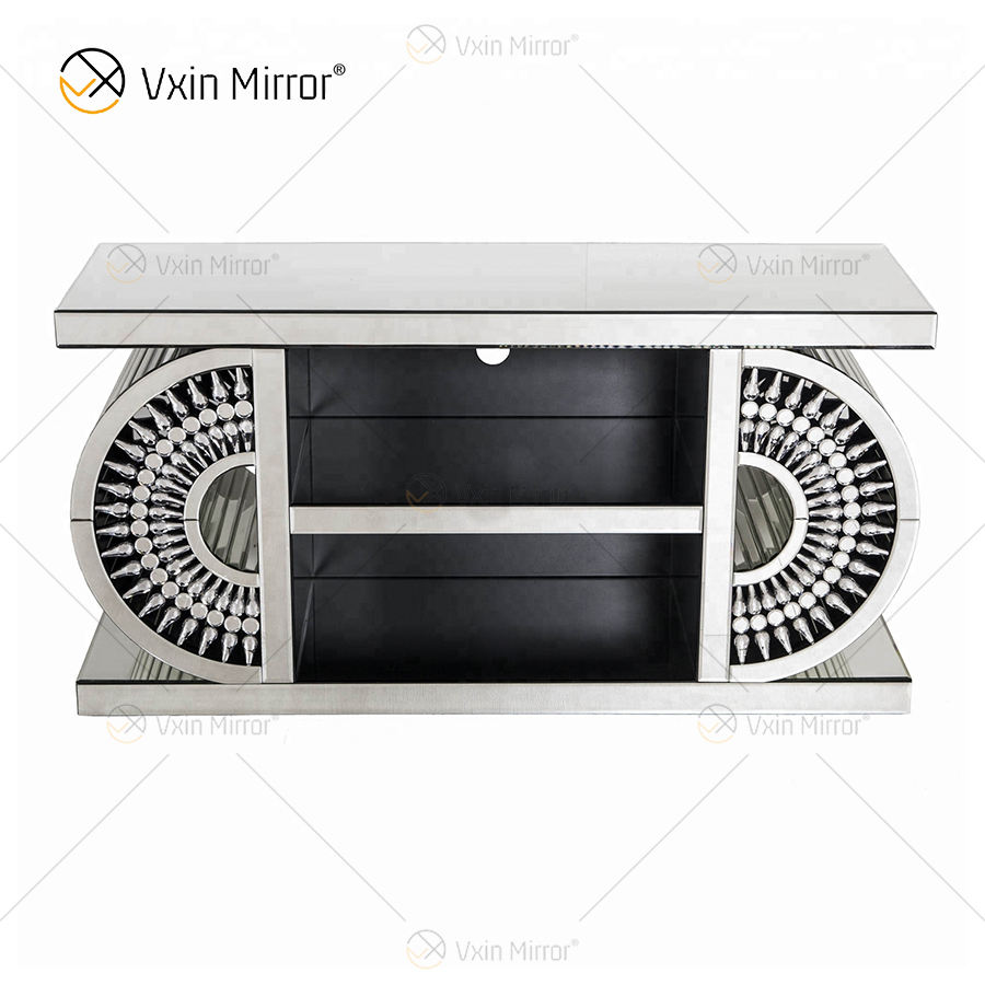 Kamin mit Glasfelsen